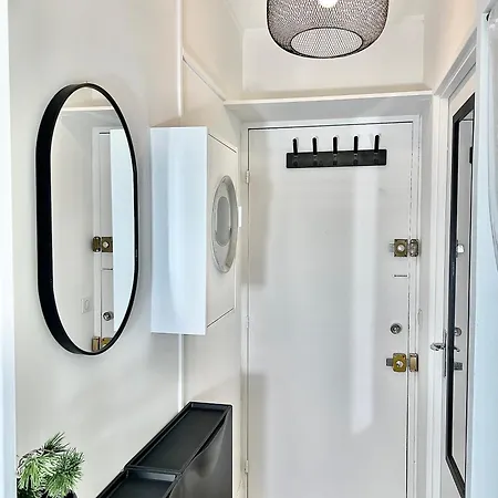 Appartement Equipe Avec Balcon - Bail Mobilite Puteaux